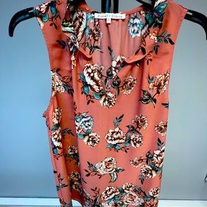 Violet + Claire Blouse Size M